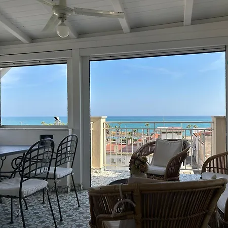 아파트 Casa Dina - Terrazza Sul Mare *