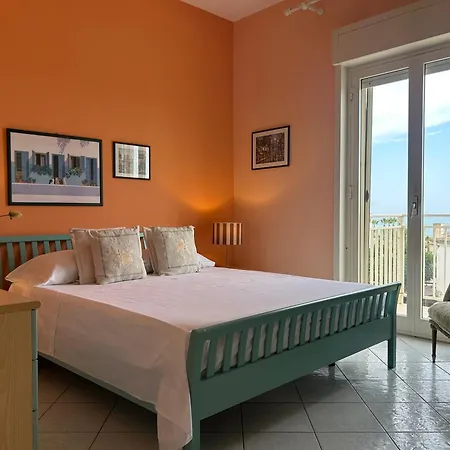 Casa Dina - Terrazza Sul Mare Lejlighed *